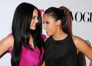 th_723406974_by_mah0ne_Joanna_JoJo_Levesque_Teen_Vogue_Young_Hollywood_Party_In_LA_23.09.11_003_122_135lo.jpg