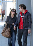 th_81495_celebrity_paradise.com_TheElder_JenniferLoveHewitt2010_12_01_ShoppingonSunsetPlazainWestHollywood2_122_172lo.jpg