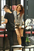 th_946495857_Rihanna_BeverlyHillsJuly282011_J0001_012_122_206lo.jpg