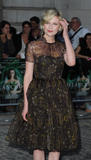 th_77860_celebrity_paradise.com_TheElder_KirstenDunst40_122_480lo.jpg